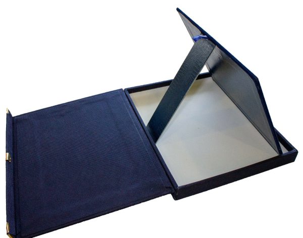 Supporto blu 26x21cm con targa personalizzabile color argento idea regalo - immagine 2