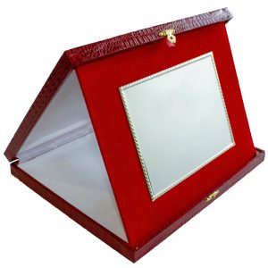 Supporto rosso 26x21cm con targa personalizzabile color argento idea regalo
